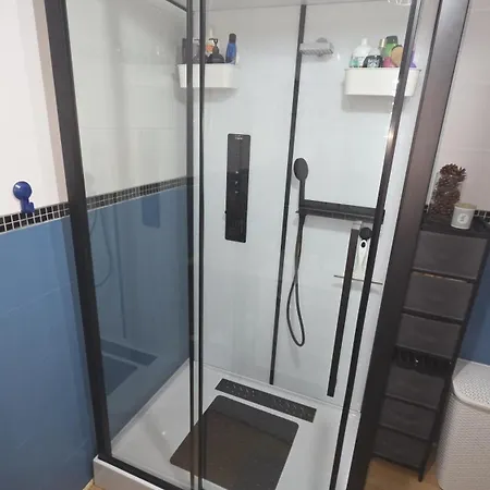 1 Homestay Aniche